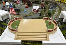 6-34116 Lionel Station Base With Stairs Flag Flowers Some Display Time W Box