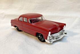 6414-2 Lionel Red Automobile With Chrome Bumpers