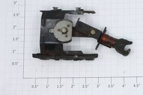 6tcld-10x-2 Lionel 6-wheel Truck With Short Drawbar Coupler Ground Washer And Stud