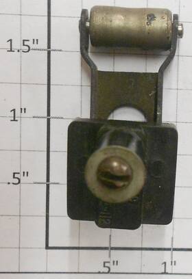 773-57 Lionel Collector And Insulator Assembly