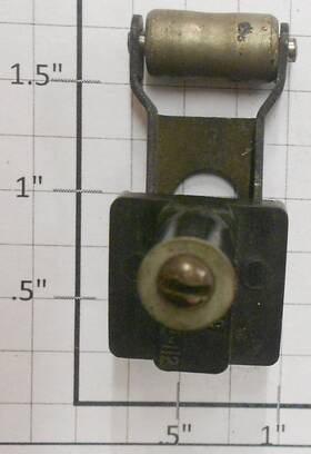 773-57x Lionel Collector And Insulator Assembly