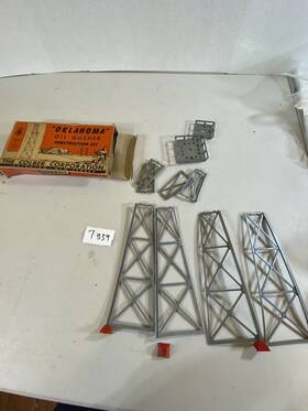 7b39 Lionel Accessories For Trains Colber Oklahoma Oil Gusher 109k Orig Box