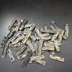 2-rail Lionel Co-1x Cs 1 Gauge Track Clip Lock Pre War Huge Lot Of 50