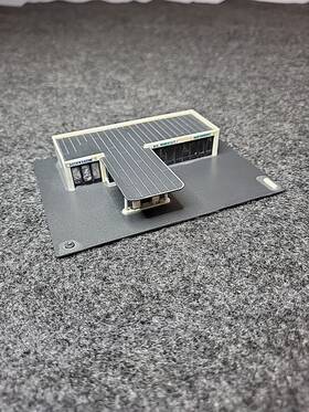 73240 Luetke 1 220 Z Scale Gas Station/ Shop Fully Assembled