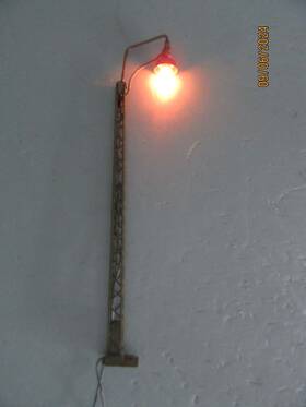7281 M Rklin Ho - Marklin Train Yard Tall Lattice Pole Light Painted Tested