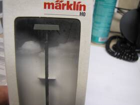 72813 Marklin Engine Shed Double Light