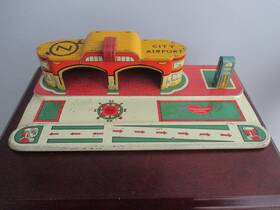 5-138-5 Marx Vtg Tin Plate Lithograph Trans-american Airways Airport Playset