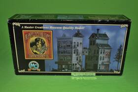 75-se Master Creations Ho Kit #75-se Fanny Schwahns Confectionery Co With Extras