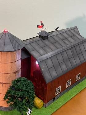 279-1992 Menards Classic Dairy Barn And Silo With Cows Farm Ranch O Gauge Lighted Retired 279-1992 Menards Classic Dairy Barn And Silo With Cows Farm Ranch O Gauge Lighted Retired