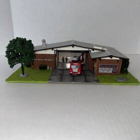 279-5015 Menards Ho Fire Station No.12 Pre-built Building