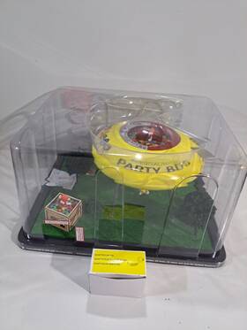 279-6130 Menards Nib O Gauge Model Railroad M&m Ufo Intergalactic Party Bus Set