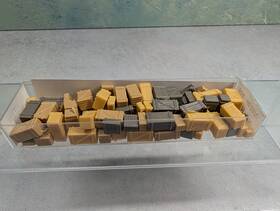 2370 Merten Used Ho Scale Assorted Crates Read Description