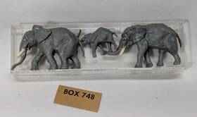 447-754 Merten Ho Scale # 748 African Elephant Family
