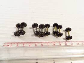00312001 Micro-trains Line Ho Scale Standard Brown Wheel Sets 8 Pack 00312001 Micro-trains Line Ho Scale Standard Brown Wheel Sets 8 Pack