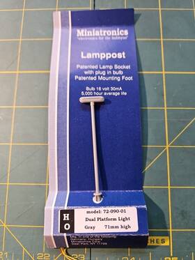 72-090-01 Miniatronics Ho Scale Lamppost Dual Platform Light