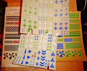 Ks20 Model Militaire Heraldic Devices Various Scales. Medieval Decals Tranfers Lot