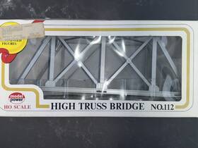 Model Power 037135001121 Ho Scale High Truss Bridge 2-figures No. 112