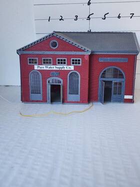 Model Power 037135005631 #563 Ho Pure Water Supply Built-up Lighted