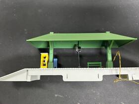 Model Power 037135005839 #583 H.o. Scale Station Platform Lighted Open Box