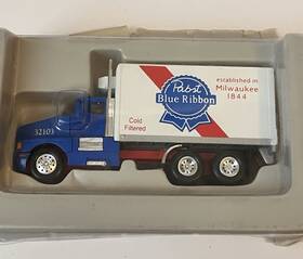 32103 Model Power Pabst Blue Ribbon Beer Straight Delivery Truck 1/87 Ho Scale