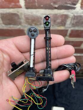 8572 Model Power N Scale Target Signal And Additional