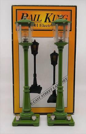 20-1026 Mth #56 O Scale Green Street Lamp Set Of 2 Ln/box