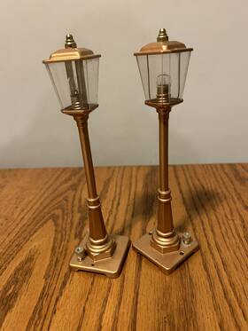 30-1069 Mth O #56 Die-cast Lamp Post Set Of 2 Used