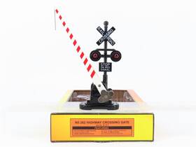 30-1073 Mth No262 O 1/48 Scale Rail King Operating Highway Crossing Gate 30-1073 Mth No262 O 1/48 Scale Rail King Operating Highway Crossing Gate