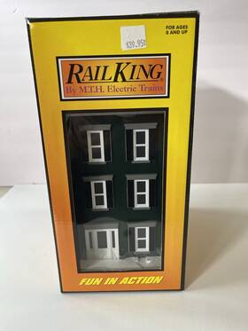 30-90238 Mth Rail-king 3 Story Town House Green With Black Box