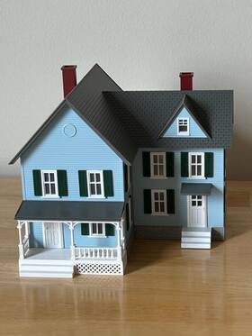 55420715 Mth Inch Farm House With Lights Blue Green Shutters
