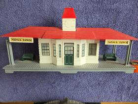 D-166071 Not Sure The Noma Talking Passenger Station#450 A Popular O Gauge Accessory From 1950