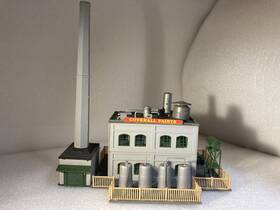 470e644r5-1 Piko N Scale Coverall Paints Plant With Incinerator Copyrighted 1993