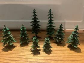 1404-79 Plasticville Pine Trees 8 O Gauge In Good Box