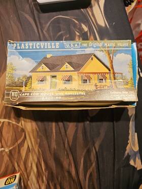 2300-59 Plasticville Ho Scale Cape Cod House Kit #2300-59