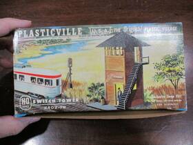 2402-79 Plasticville Ho Scale Switch Tower Bachmann Bros.railroad Snap Fit Build 2402-79 Plasticville Ho Scale Switch Tower Bachmann Bros.railroad Snap Fit Build