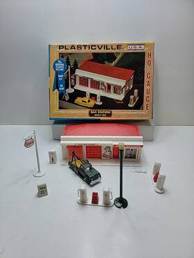 2807-150 Plasticville - Ho Scale Gas Station Kit Nice Original Box