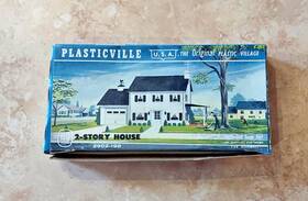 2902-198 Plasticville Vintage Ho Scale 2-story House Kit