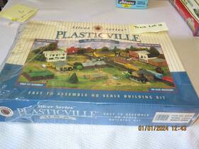 45534 Plasticville Bachmann Silver Series Ho Pink Lady Boutique