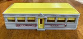 Jt062024-11 Plasticville Diner Yellow And Gray Complete Great Nostalgic Piece Jt062024-11 Plasticville Diner Yellow And Gray Complete Great Nostalgic Piece