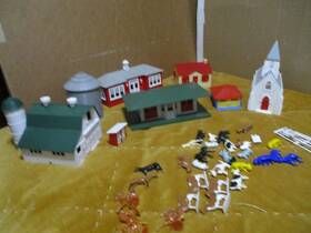 Pv070324-16 Plasticville Vintage Barn And Farm Buildings Other Building With Animals Pv070324-16 Plasticville Vintage Barn And Farm Buildings Other Building With Animals