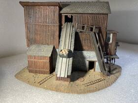 424r508r5-5 Pola N Scale Sand And Gravel Loading Station