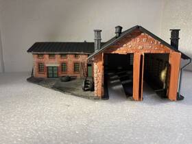 580e8r4-1 Pola 580e8r3-1 N Scale Locomotive House