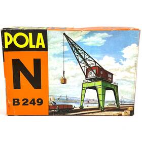 B249 Pola Giant Port Crane Model Kit N Scale