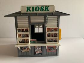 G330995 Pola Magazine Kiosk G Scale