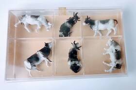 Preiser 041032101453 6 Cows Black White Miniature Diorama Model Ho Scale