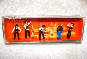 10376 Preiser Carpenters - Ho Scale #10376 Nice And Complete Set
