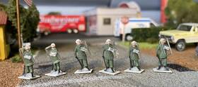 10393 Preiser Ho Six German Riot Police With Shields Up 1 87 Scale Figures