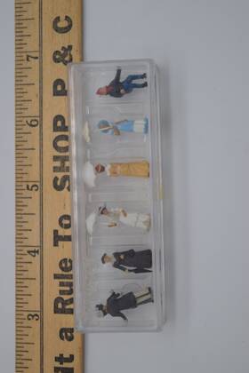 12184 Preiser Ho Scale Figures Victorian Men And Women With Umbrellas 6