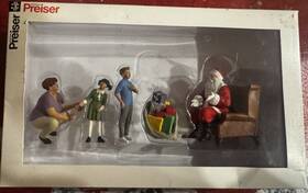 44931 Preiser G Scale Santa Claus-father Christmas In Chair Mother 2 Children