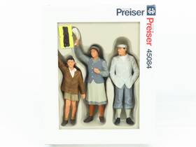 45084 Preiser G 1/22.5 Scale People Waving Figures 3-pack